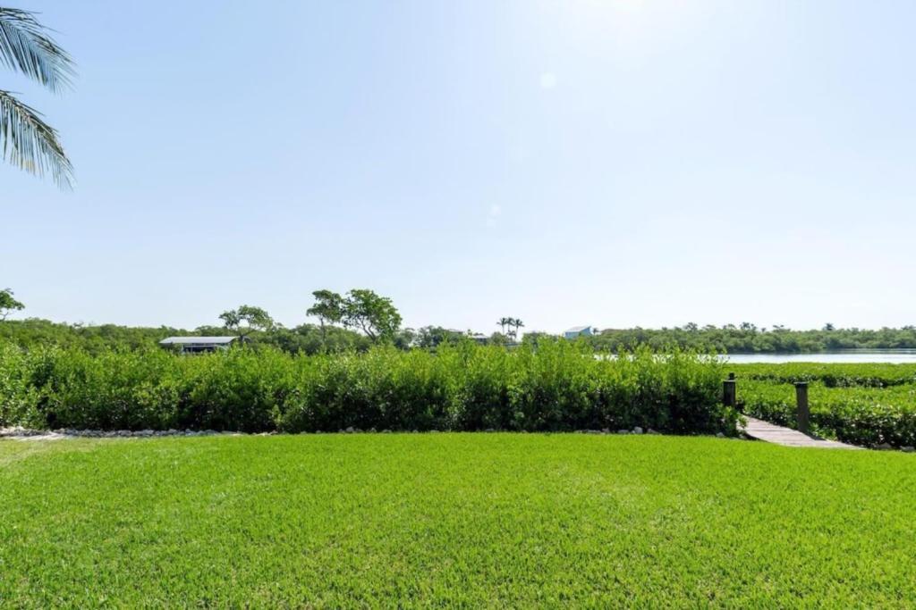 Blue Lagoon Estate Fort Myers Beach Exterior photo