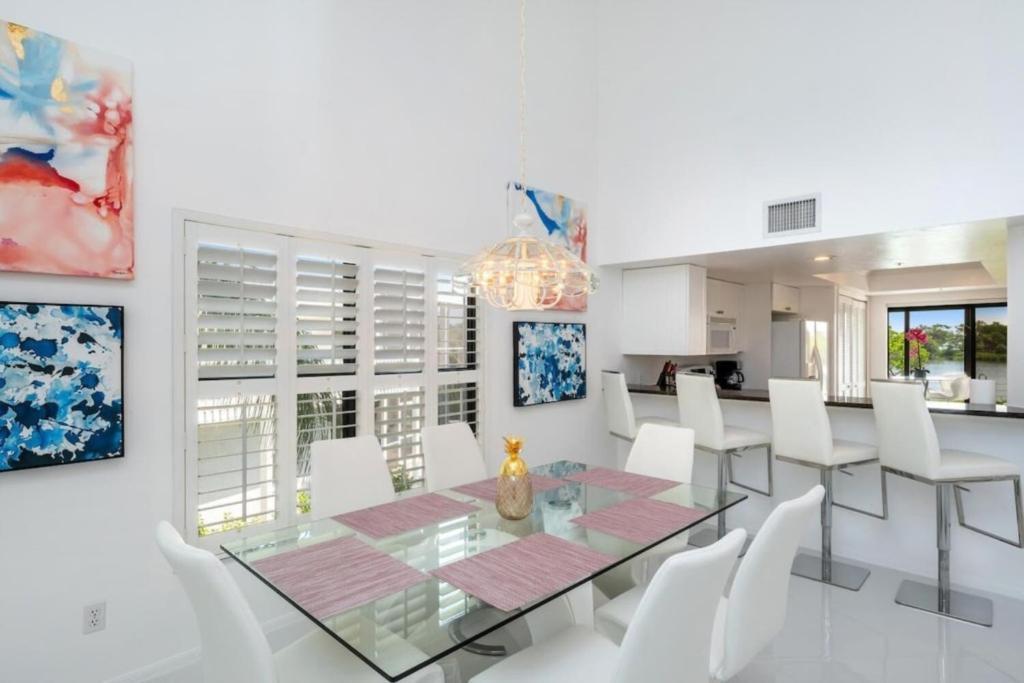 Blue Lagoon Estate Fort Myers Beach Exterior photo