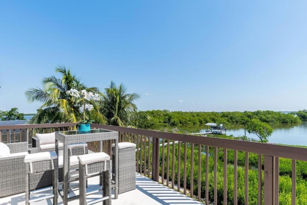 Blue Lagoon Estate Fort Myers Beach Exterior photo